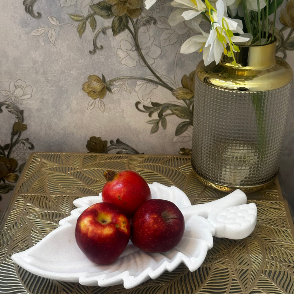 White Marble Fruit Bowl – Leaf Shape Urli, 14 Inch